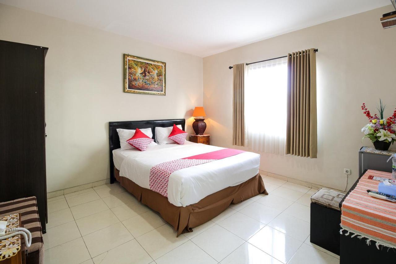 Oyo 734 Tuban Torres Accomodation Kuta Lombok Buitenkant foto