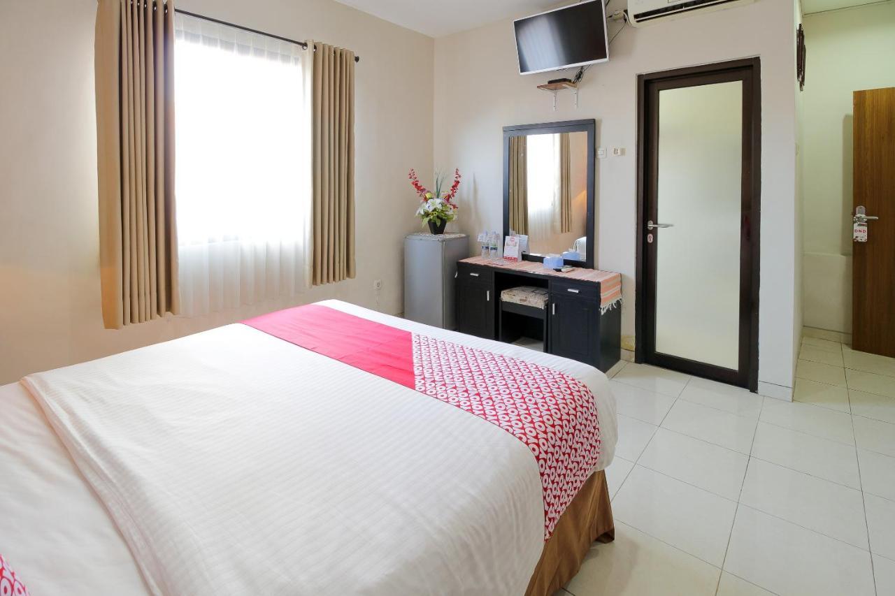 Oyo 734 Tuban Torres Accomodation Kuta Lombok Buitenkant foto