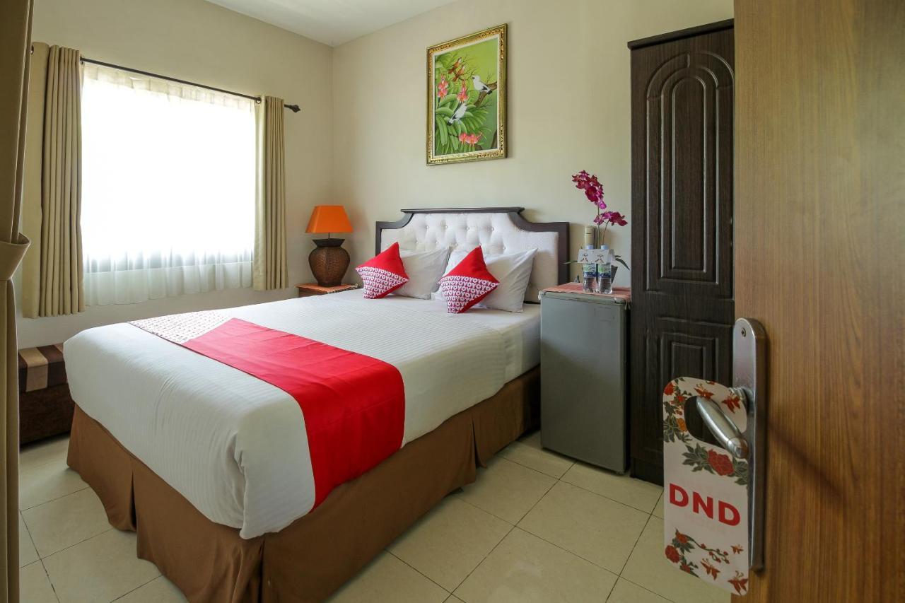 Oyo 734 Tuban Torres Accomodation Kuta Lombok Buitenkant foto