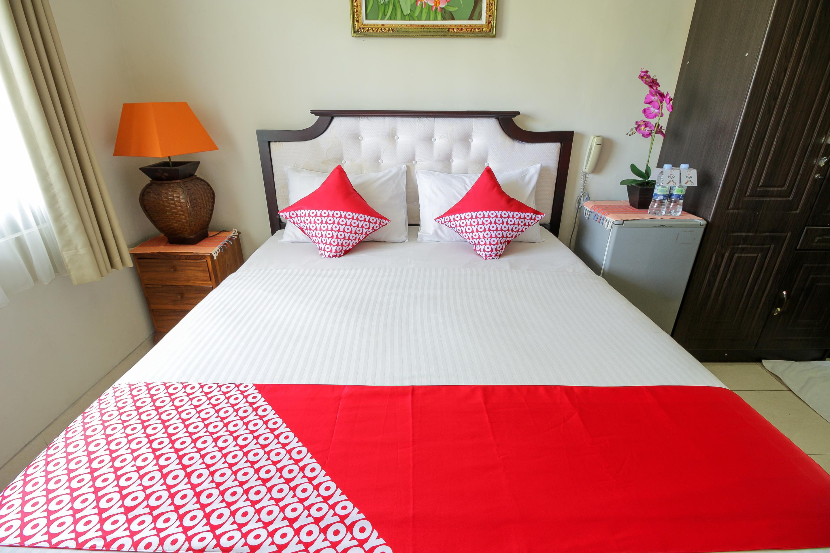 Oyo 734 Tuban Torres Accomodation Kuta Lombok Buitenkant foto