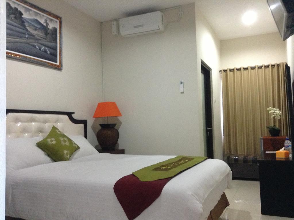 Oyo 734 Tuban Torres Accomodation Kuta Lombok Kamer foto