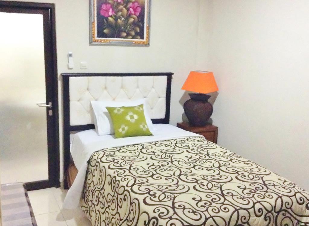 Oyo 734 Tuban Torres Accomodation Kuta Lombok Kamer foto