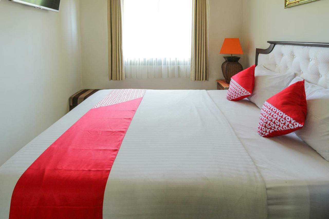 Oyo 734 Tuban Torres Accomodation Kuta Lombok Buitenkant foto