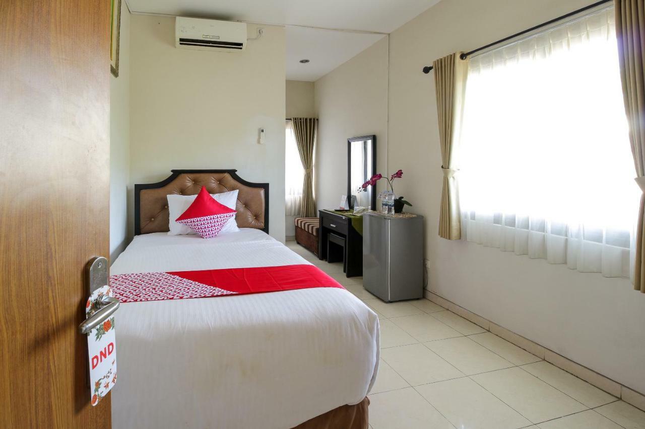 Oyo 734 Tuban Torres Accomodation Kuta Lombok Buitenkant foto