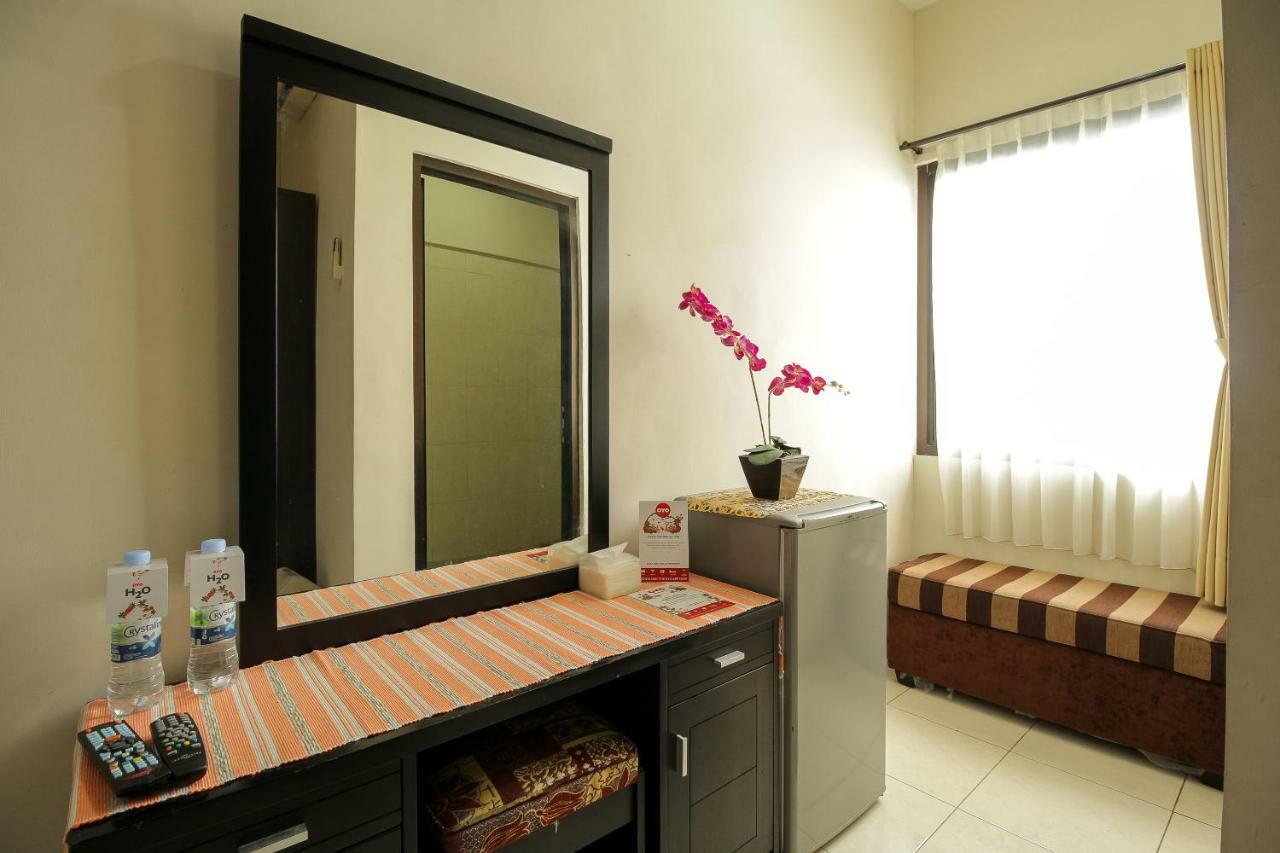 Oyo 734 Tuban Torres Accomodation Kuta Lombok Buitenkant foto